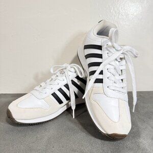K-Swiss clasic sneakers white/ black stripes youth size 6 men / women 8 -code039